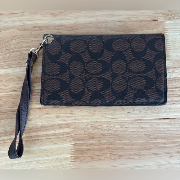 Classic Coach Signature Canvas Corner Zip Wristlet Brown/ Black - Picture 2 of 12